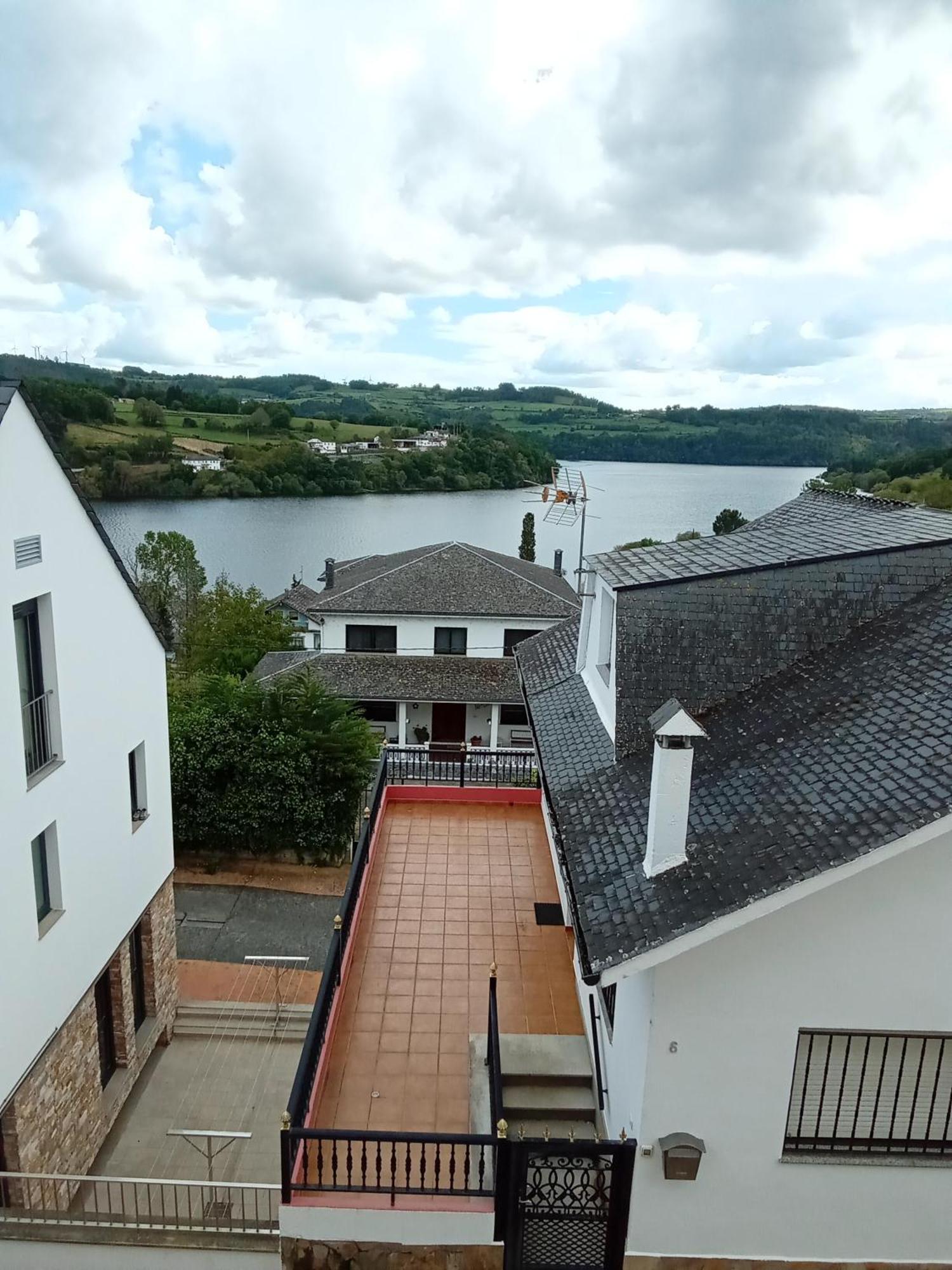 Pension Albergue Gonzar Portomarin Luaran gambar